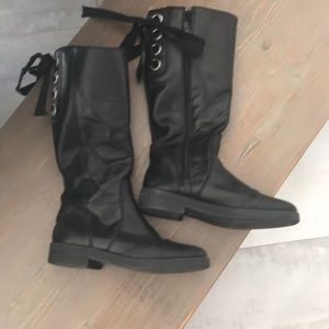 Zara girls black boots. Worn.
